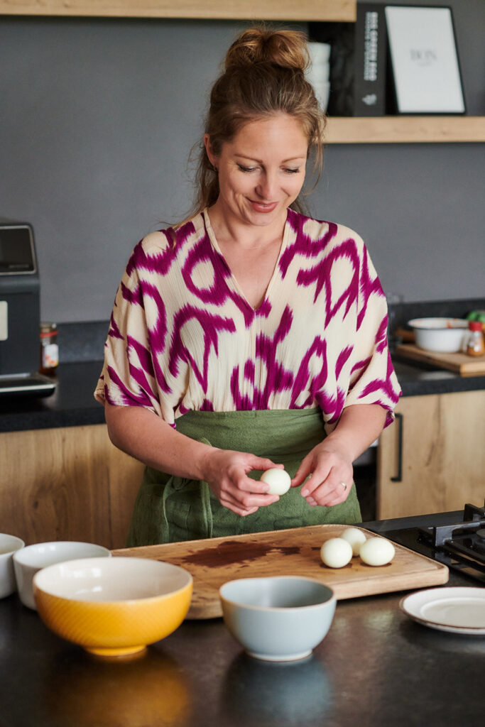 Jennifer maakt eiersalade