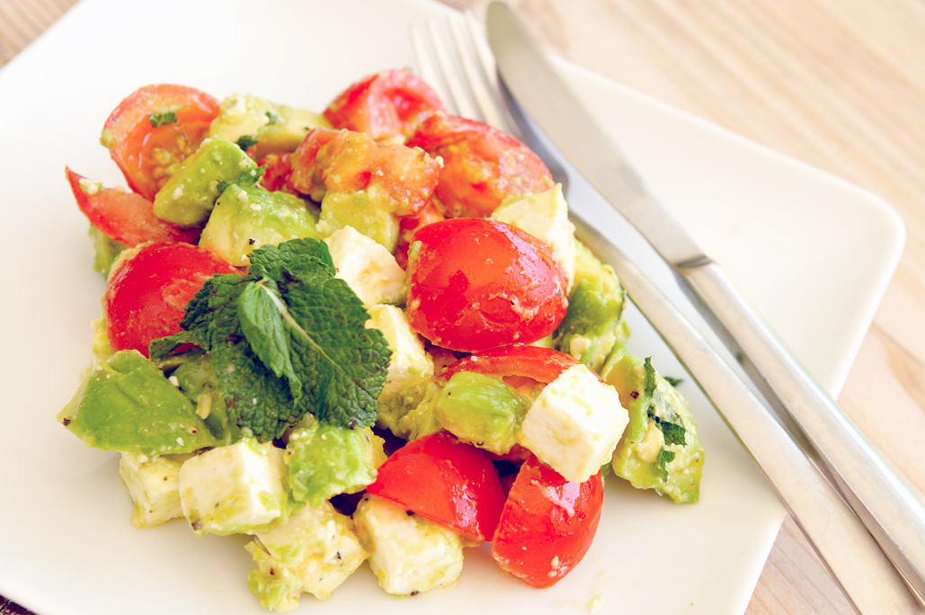 Avocado salade met feta en munt