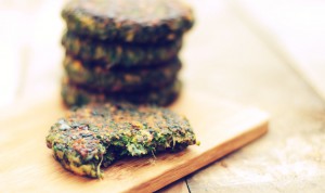 Vegetarische burger met spinazie