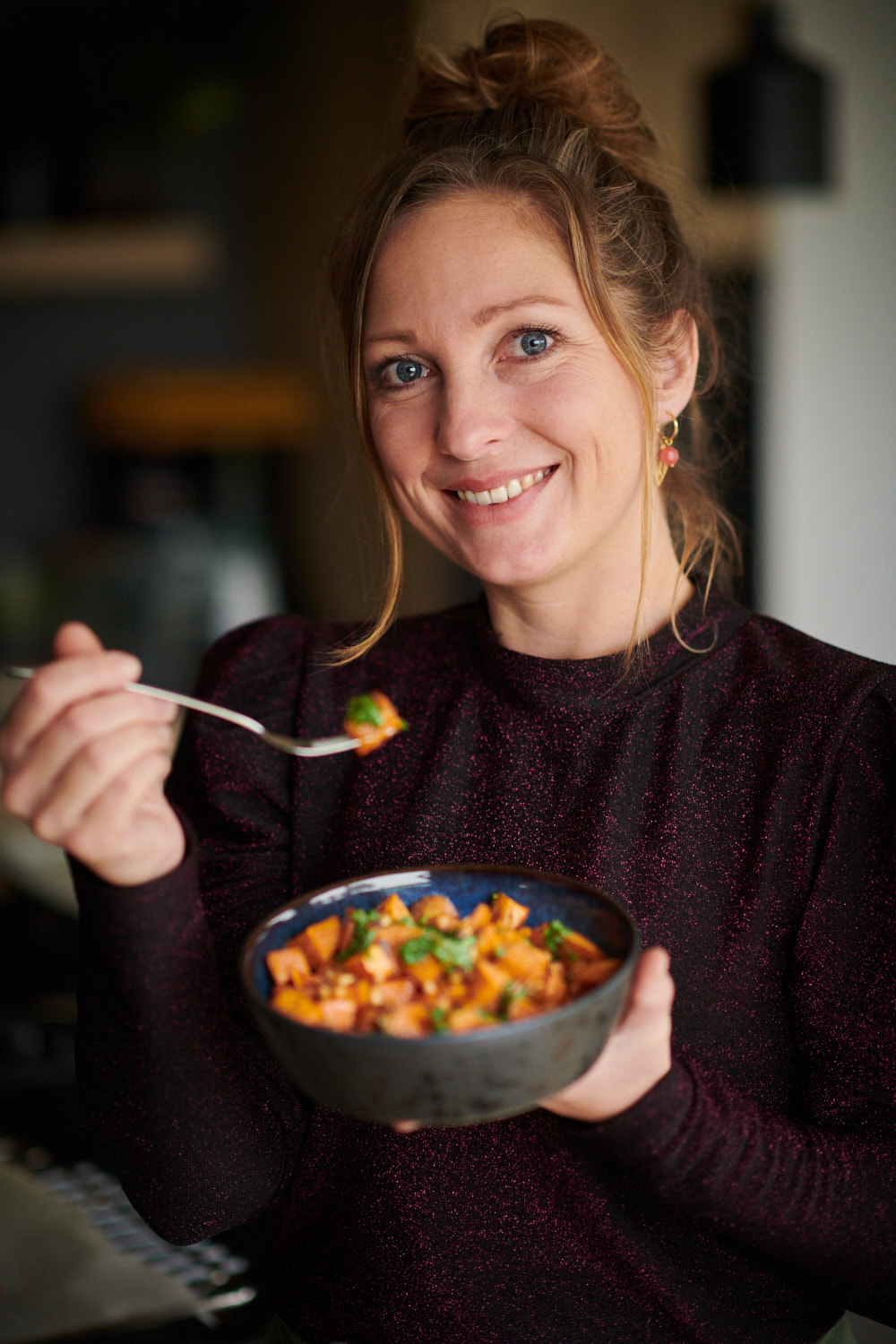 zoete aardappel uit de oven met verse pesto