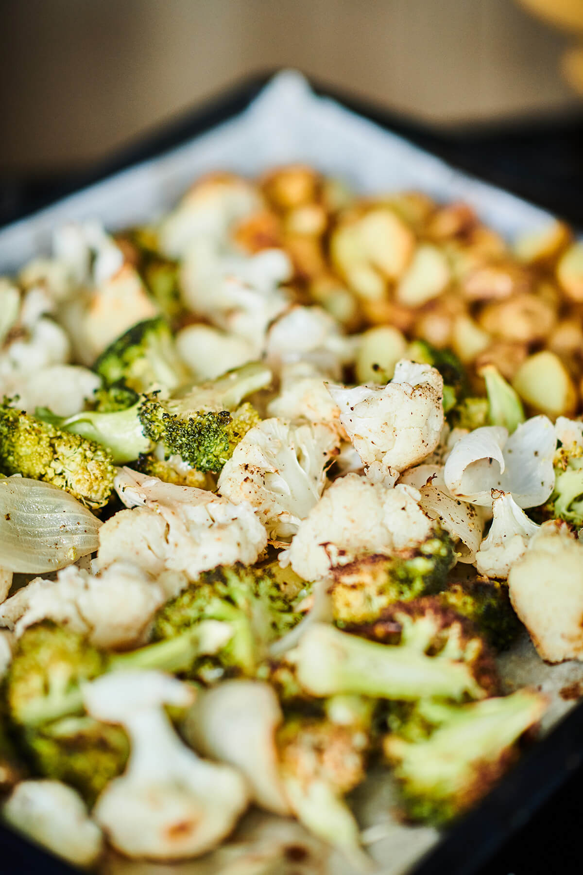 geroosterde bloemkool broccoli en krieltjes uit de oven