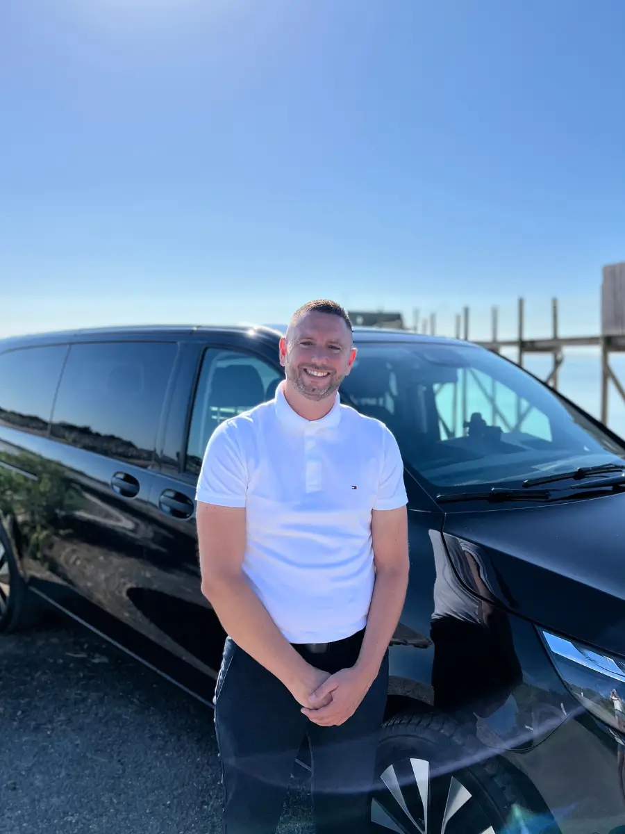 jeremy-muller-chauffeur-prive Jérémy Muller, votre chauffeur privé professionnel à La Rochelle et en Charente-Maritime.