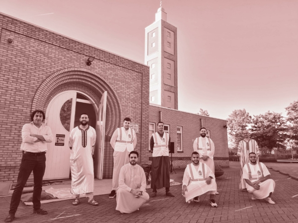 Groepsfoto tijdens de opening na de lockdown op de dag van Eid ul Adha van 2020