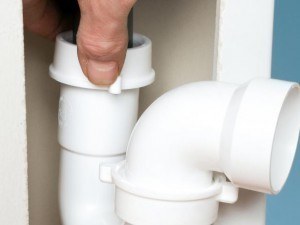 hvordan rense tett vask