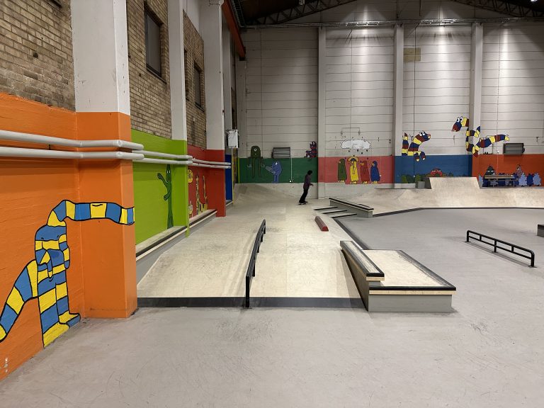 Handrail och målningar