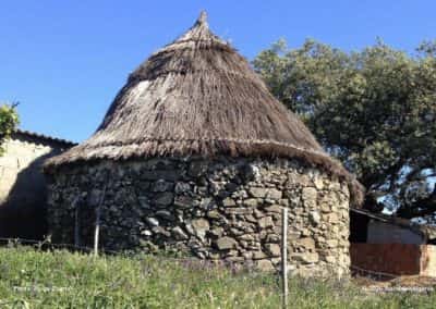 Traditionele graanopslag in de Algarve langs wandelroute Loulé PR2