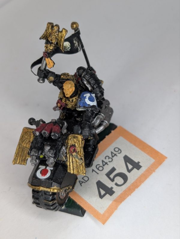 Primaris Chaplain on Bike (Part Metal)