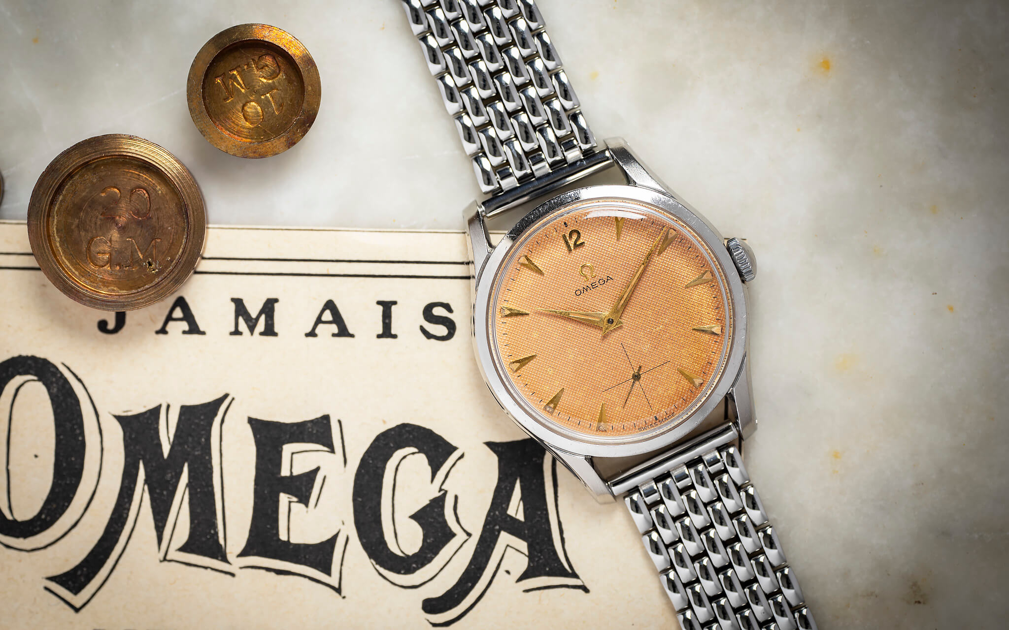 OMEGA 2639 SALMON WAFFLE DIAL