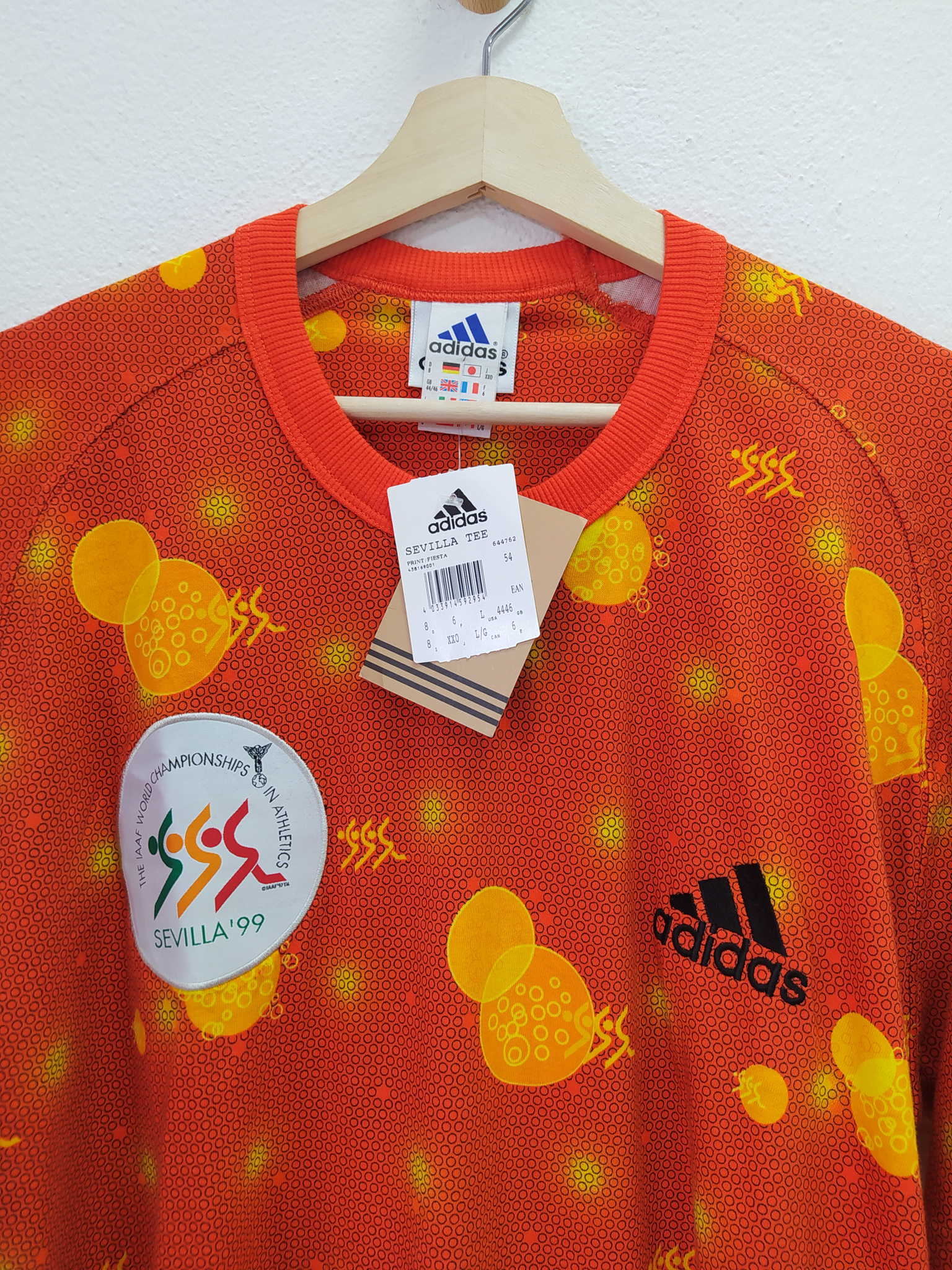 Camiseta Adidas Atletismo Sevilla 99 L – Wateke Vintage