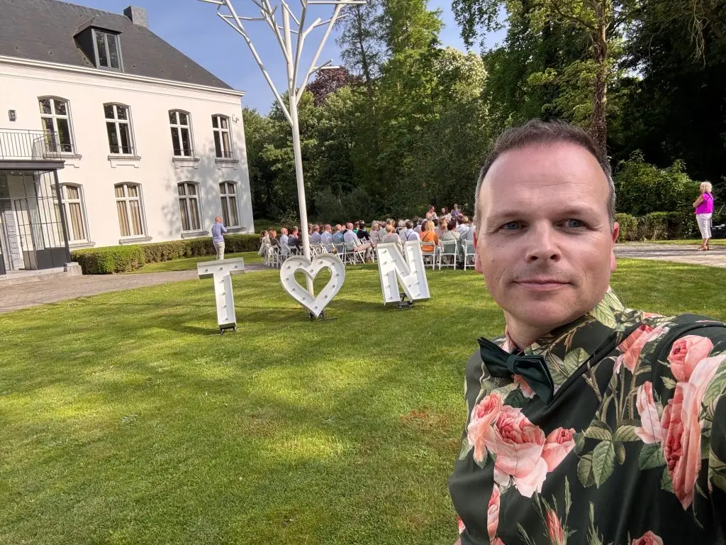 magisch ceremoniemeester kim dervan