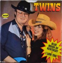 Twins – Blue moon af Kentucky / I love you.