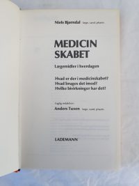 Niels Bjørndal – Medicinskabet.