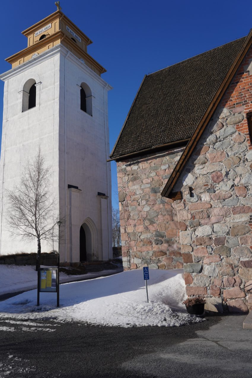 Showing the nederluleå church