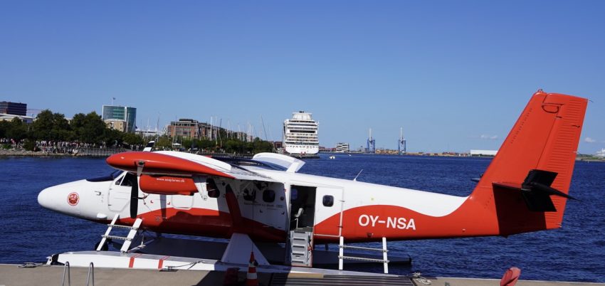 A twin otter prepared for some air sightseeing over Copenhagen