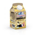 Erlebnissennerei Zillertal Erste Honigmilch im Kuehlregal 05lt