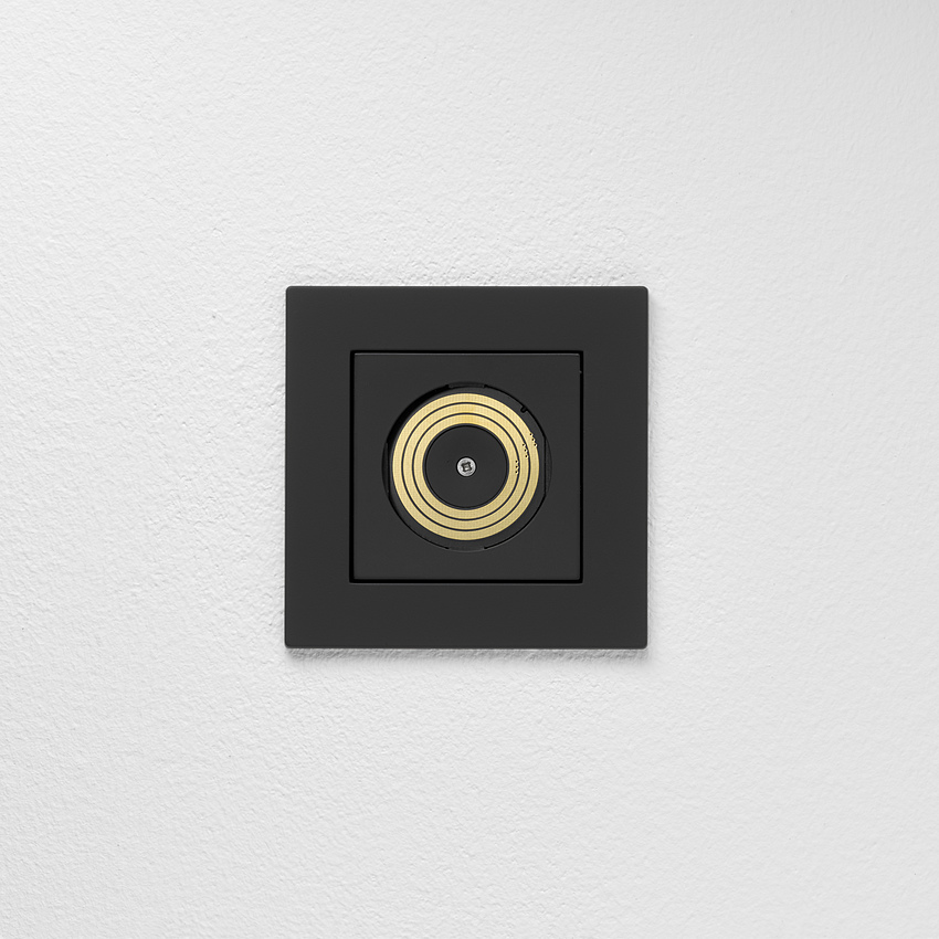 Plug & Light Lichtsteckdose von Gira, schwarz