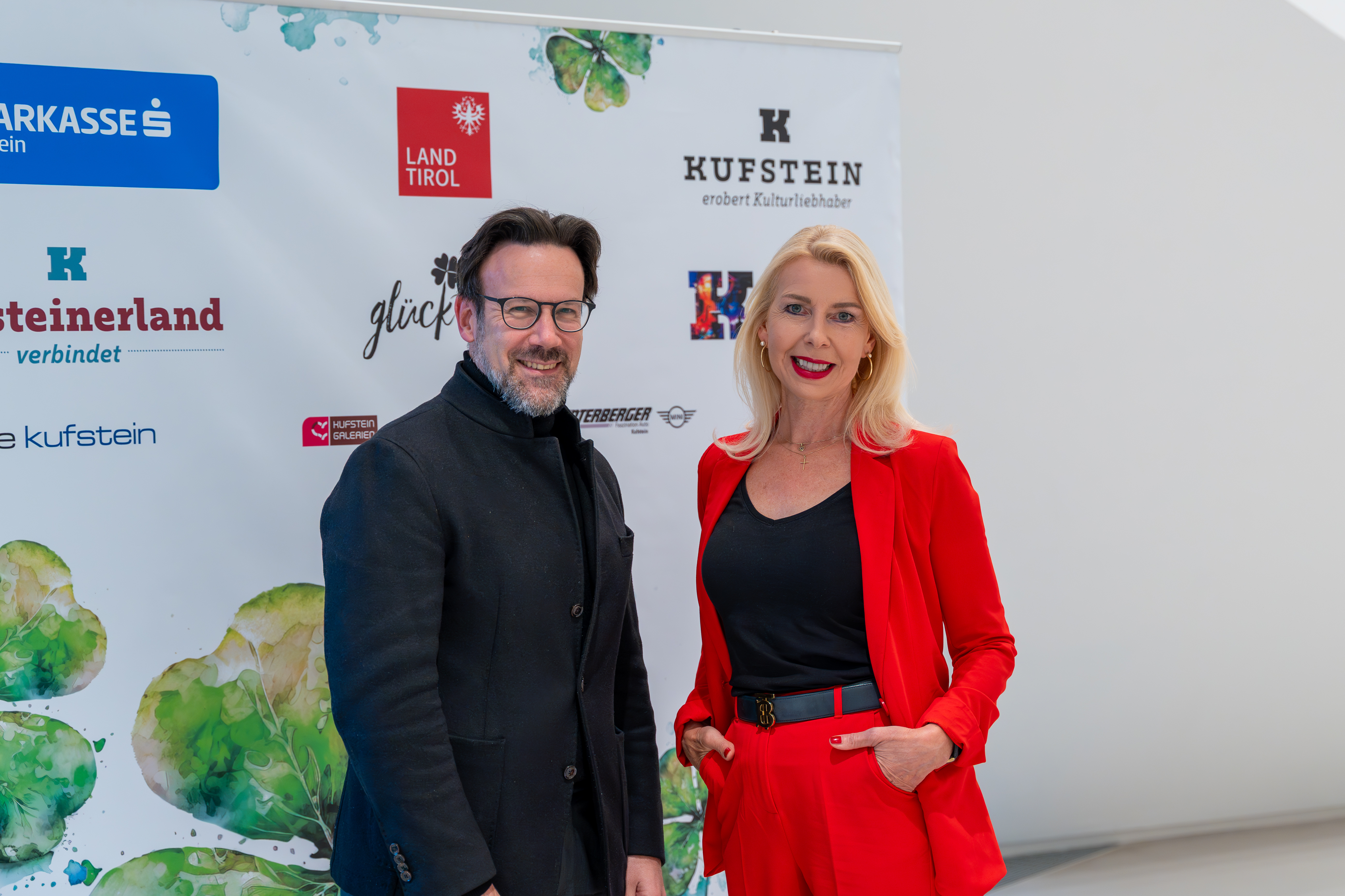 Vom Glück, das zwischen Sternen und Gedanken leuchtet – Das waren die glück.tage im Kufsteinerland mit Lisa Kaltenegger und Michael Schmidt-Salomon 21 Andreas Leisner, Barbara Schwaighofer bei Glückstagen im Kufsteinerland im Festspielhaus Erl