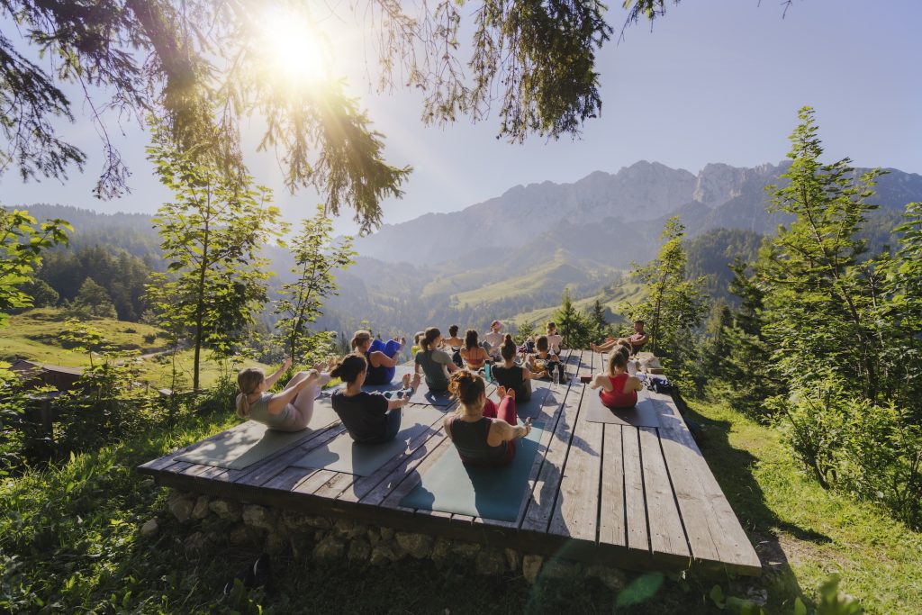 Yoga-Festival begeistert im Kufsteinerland: Asanas, Berge und Handpan-Klänge 20 Yoga Festival Kufsteinerland am Brentenjoch