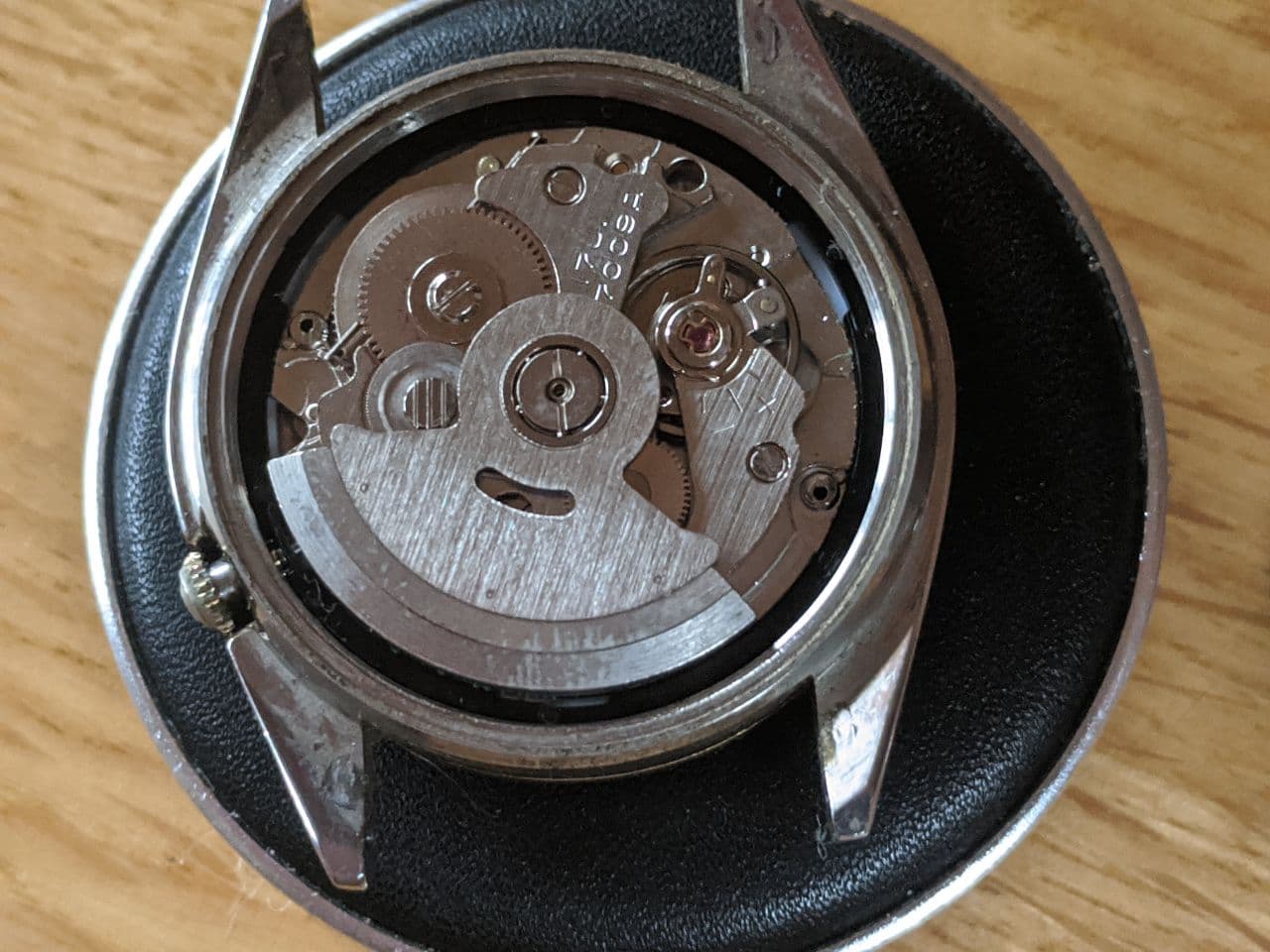 Watch Repair UK DateJust Watch movement Seiko 7009 in Case open back for repair