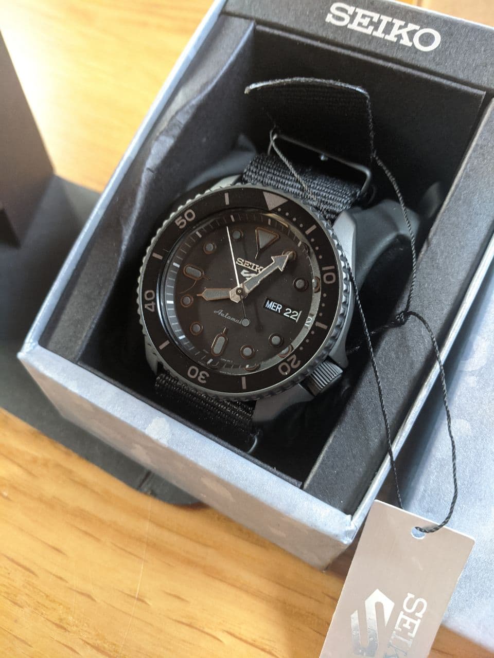 seiko-srpd79-mod-black-srpd-yacht-master-mod-wellingtime-uk