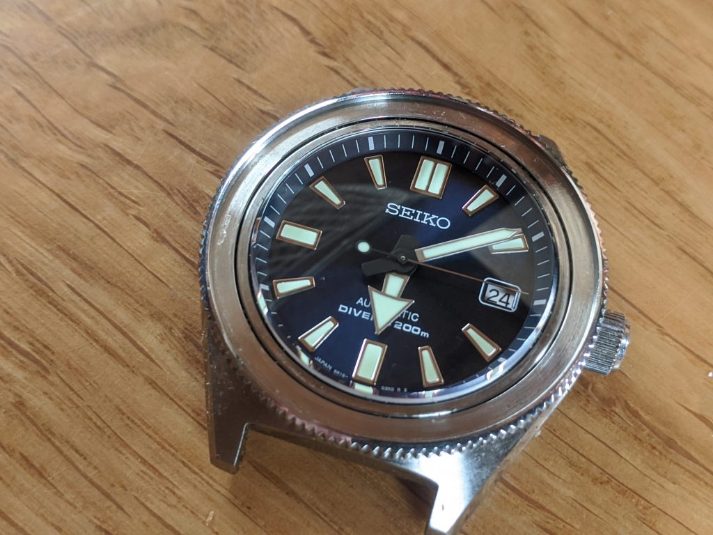 Seiko Prospex Air Diver Mod - without bezel insert - cleaned and ready for new bezel insert installation. Seiko mods by wellingtime. 