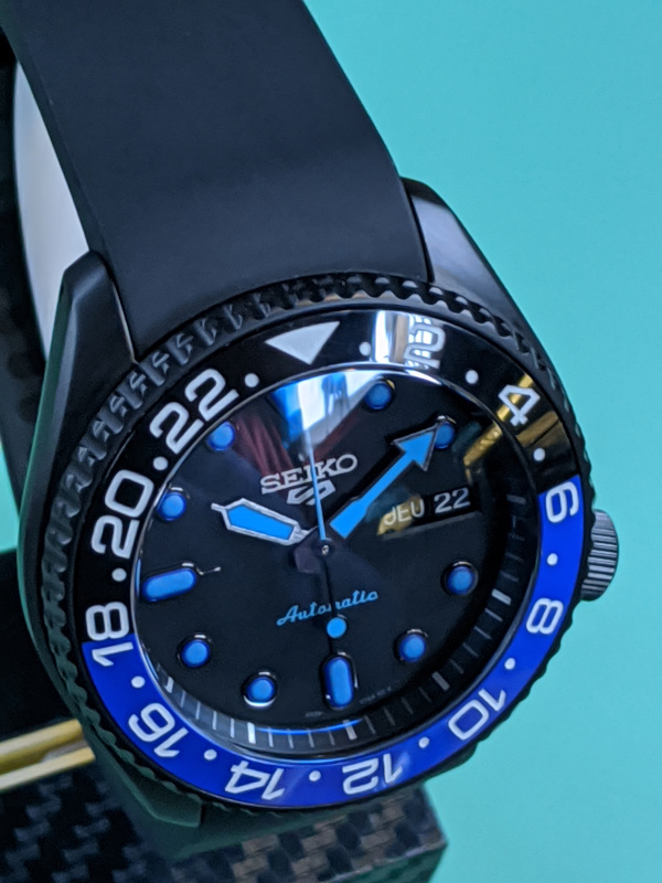 Seiko SRPD81 Batman Stealth Mod - WellingTime