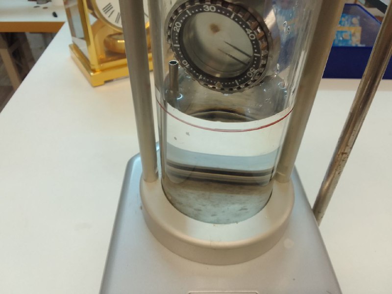 APEKS Watch Repair - Pressure testing the apeks 500m case