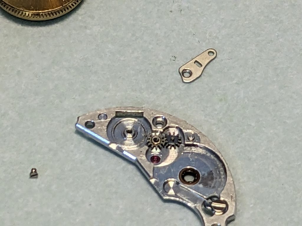 Rolex Explorer Repair 14270 Cal.3000 Barrel Bridge.