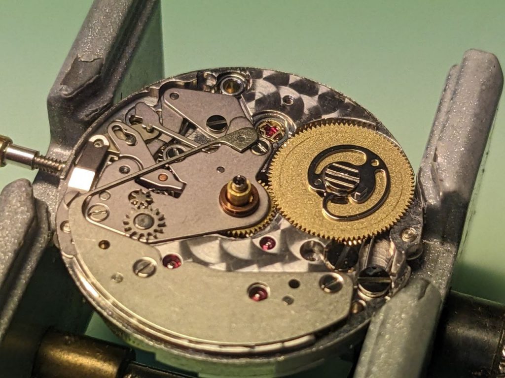 Rolex Yacht Master Service: Cal. 2135 - 169628 - Movement with date complication removed.