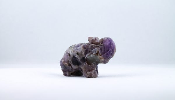 Ametist elefant trumlade spets stav kristaller slipade stenar healing stenar chakra stenar Wellness Ayurveda Halmstadmassören Halmstad Sverige Sweden svensk