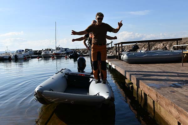 Rubber boat for the whole family