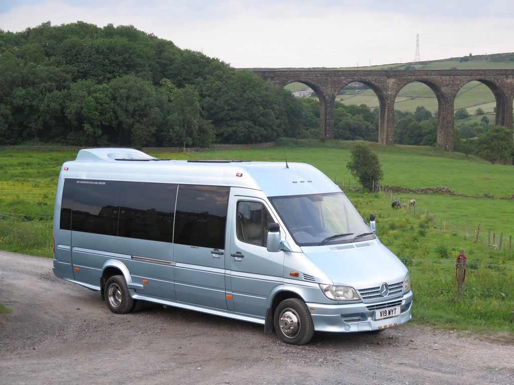 photo of coach hire leeds