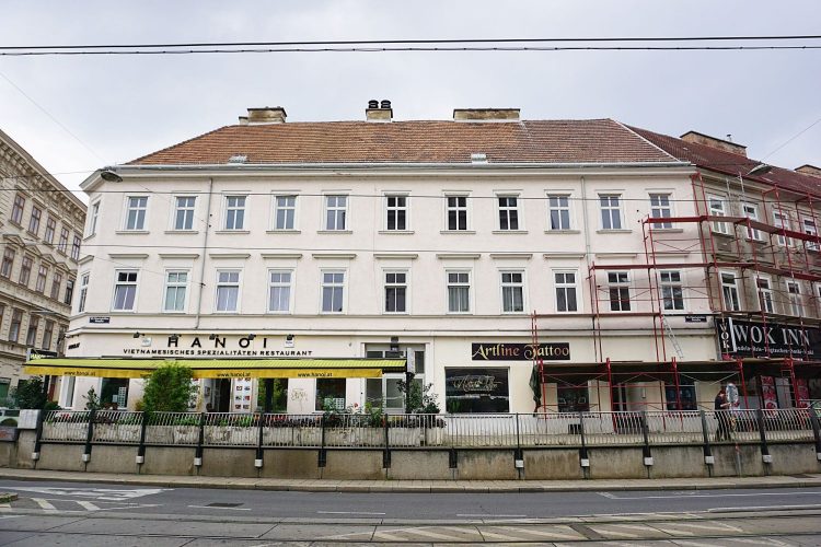 Unten Essen, oben Abriss: Häuser in der Mariahilfer Straße ...