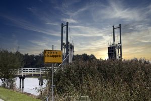 Sloop Enkeerdbrug Marsdijk begonnen 19 oktober 2020 - Gino Fotografie