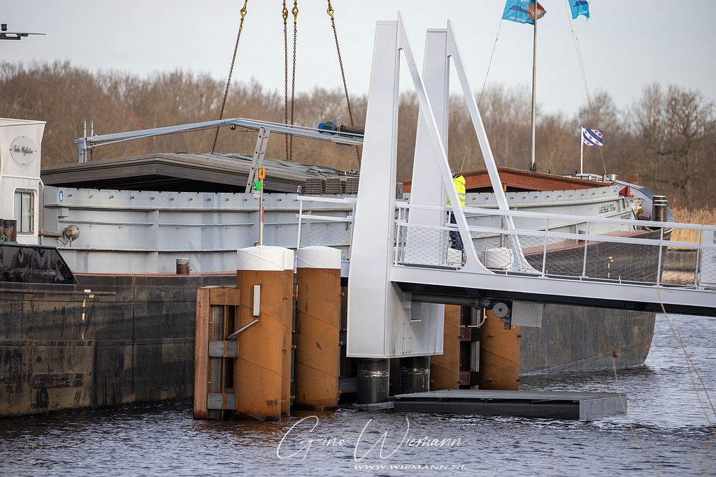 Plaatsing Enkeerdbrug Marsdijk 24 februari 2021 - Gino Wiemann