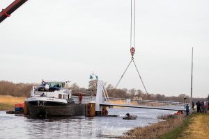 Plaatsing Enkeerdbrug Marsdijk 24 februari 2021 - Gino Wiemann