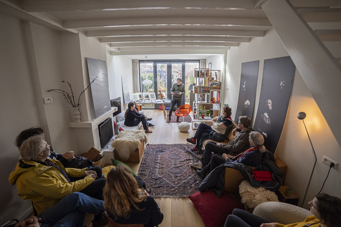 Gluren bij de buren - foto Erik Van Der Aar