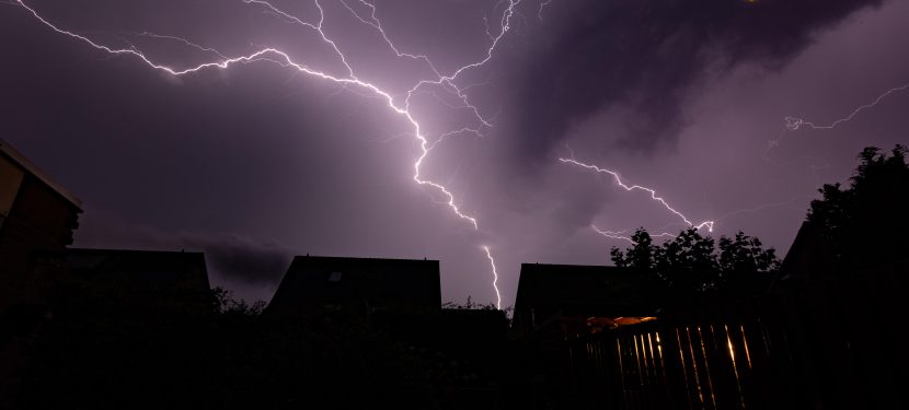 Onweer 2 september 2024 wijk Marsdijk - © Gino Wiemann