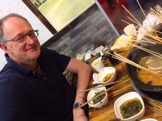 Chef eating hotpot photo: ©️Nel Brouwer-van den Bergh