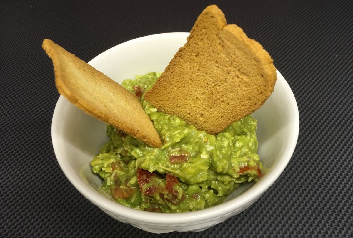 Guacamole with a Dutch streak photo: ©️Nel Brouwer-van den Bergh