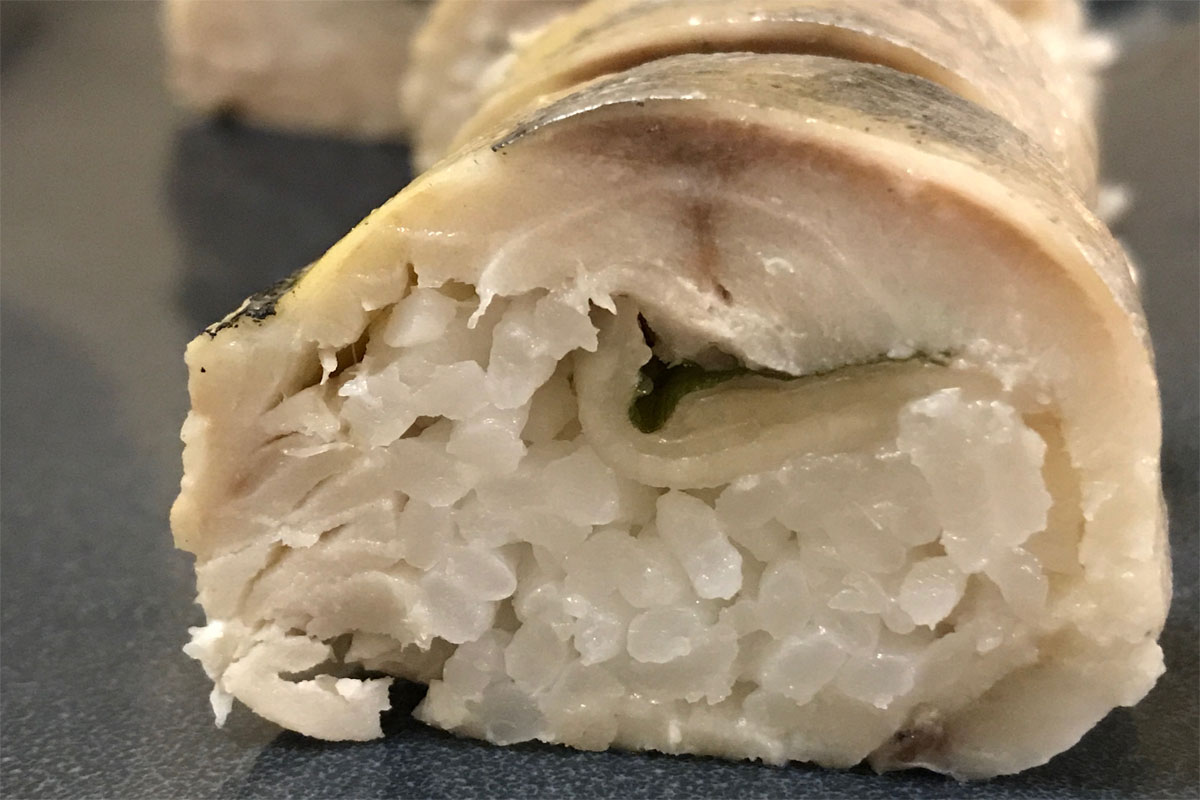 Battera mackerel sushi: ©️ Nel Brouwer-van den Bergh