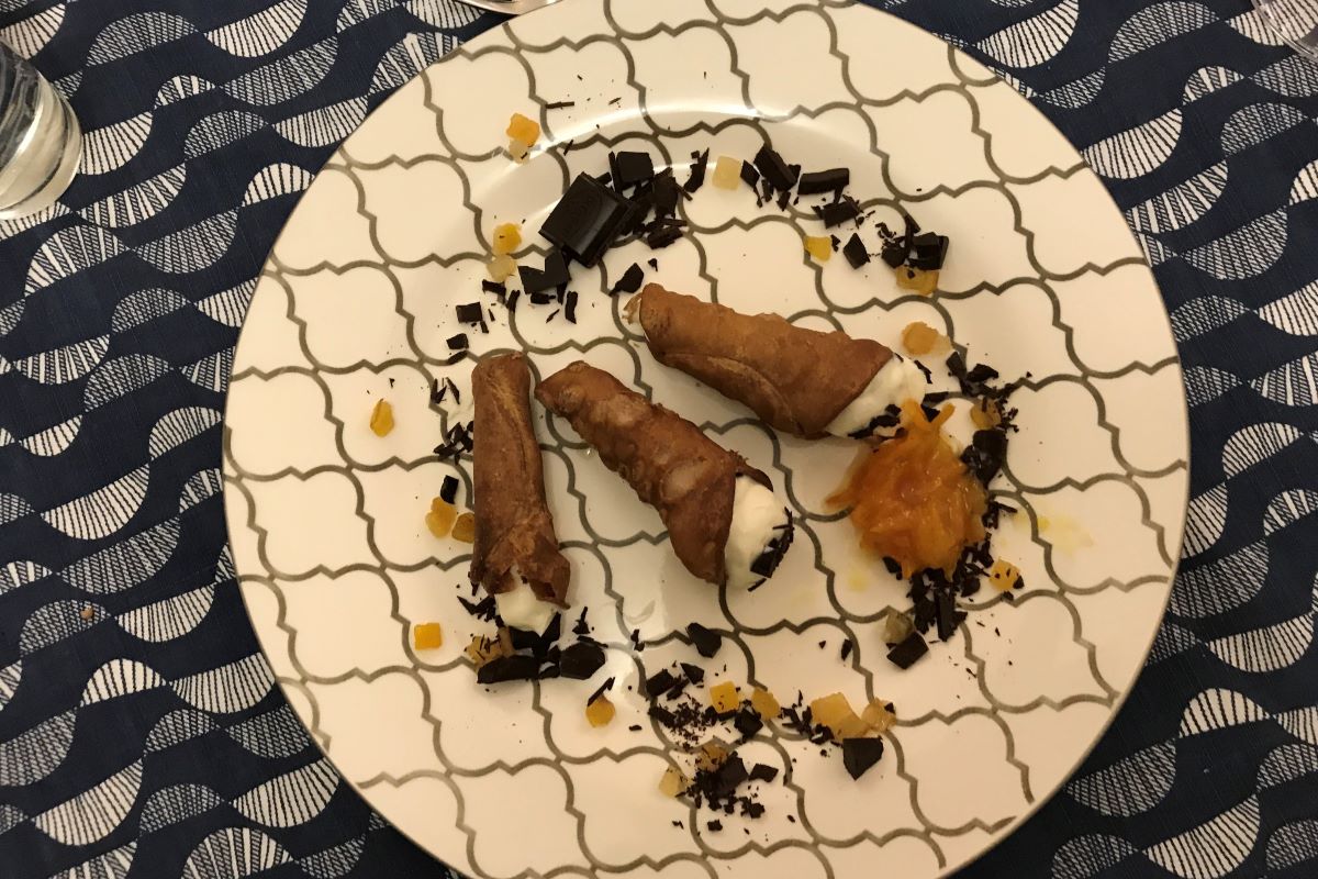 Cannoli di nonna clara ©️ Nel Brouwer-van den Bergh