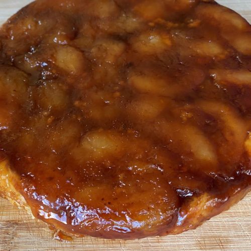 Tarte Tatin or inversed apple pie ©️ Nel Brouwer-van den Bergh