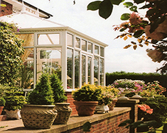 This image has an empty alt attribute; its file name is devon-conservatories.jpg