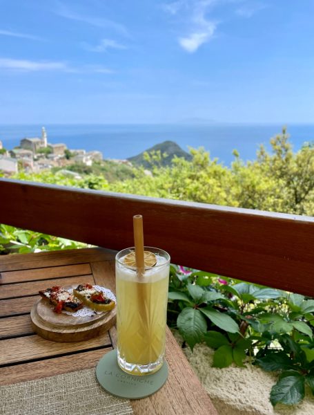 Hotel la corniche Bastia tijdens bezoek Corsicaans wijnhuis
