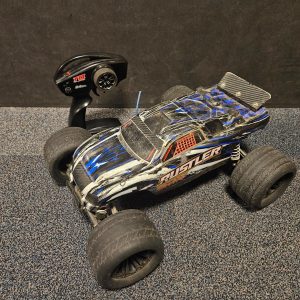 Tweedehands Traxxas Rustler XL-5.