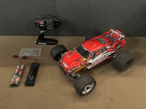 Tweedehands Traxxas Rustler XL-5 - Rood.