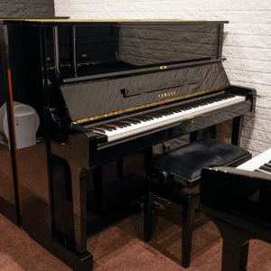 Tweedehands piano's | Yamaha YUS PE messing piano 3362785-4012