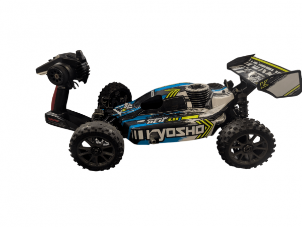 Tweedehands Kyosho Inferno Neo 3.0 met wat rijschade.