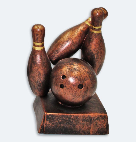 Statyett bowlingkäglor och bowlingklot i brons - Detaljrik retsinstatyett i brons (52015-3)